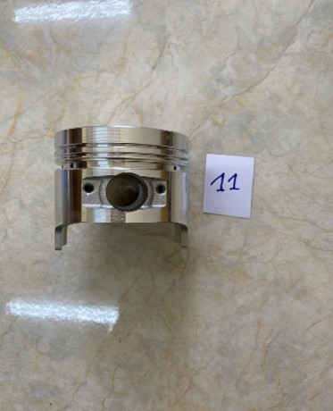 11. pít tông.jpg